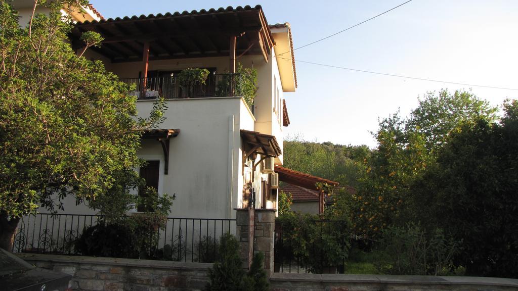 Апартаменты Rafaela House Милина Номер фото